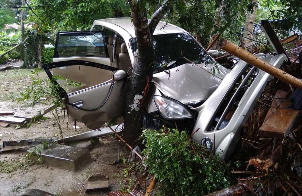 The destruction wrought by the tsunami-like waves that hit Sunda Strait on 22 December, around 9:30 pm local time. This is one of the hotels by the beach that is located behind the Carita Health Centre. This photo was taken on the morning after the tsunami hit.