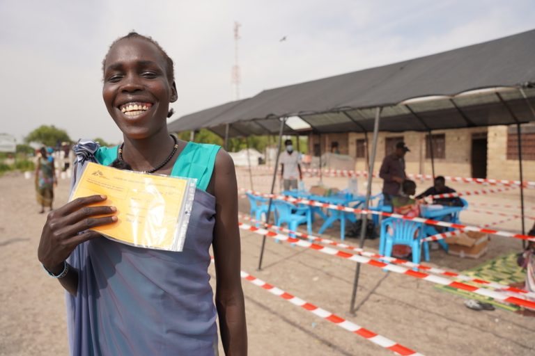 Nyapuoka Puot Rial, 27, just received her first dose of the hepatitis E vaccine at Hai Matar, Jonglei State. She is three months pregnant and came for the vaccination “to boost [her] immunity against the hepatitis E virus”.