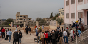 Syria: Overburdened health services and overcrowded host centres