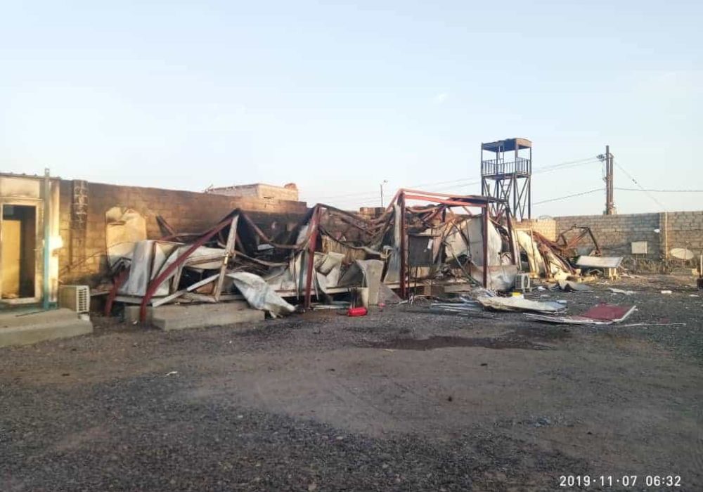 MSF hospital damaged in an attack in Mokha Inside the compound of Mokha hospital.
The prefabricated buildings that hosted the offices of the MSF hospitals burned completely following the attack.